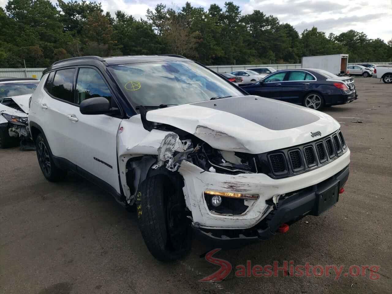 3C4NJDDBXKT671753 2019 JEEP COMPASS