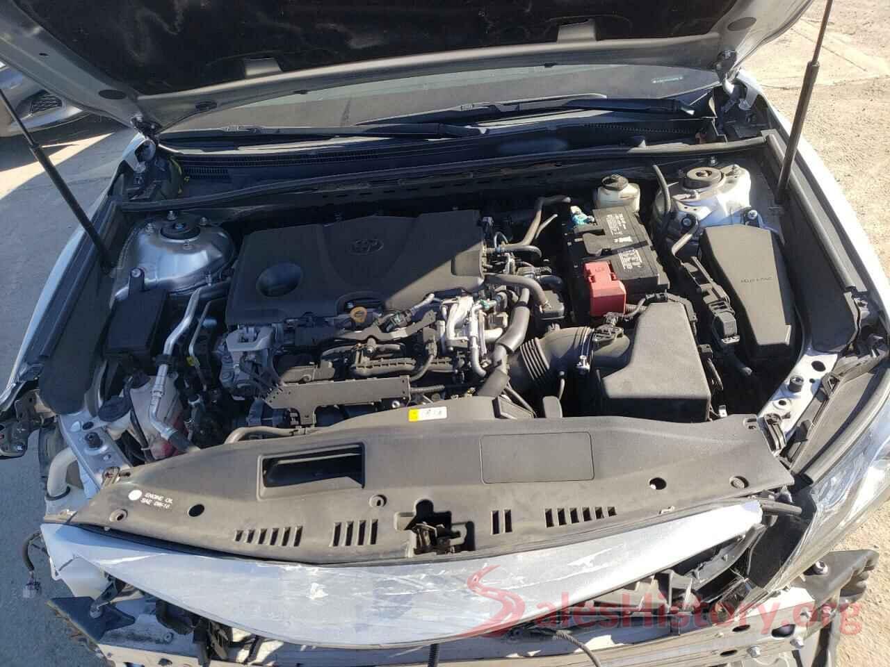 4T1B61HK0JU099752 2018 TOYOTA CAMRY