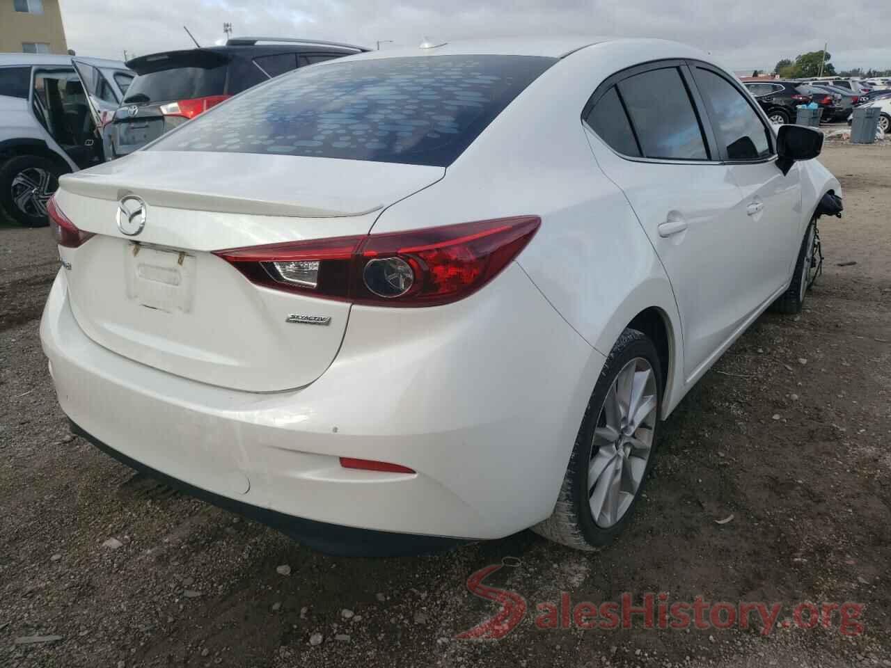 JM1BN1W33H1152152 2017 MAZDA 3