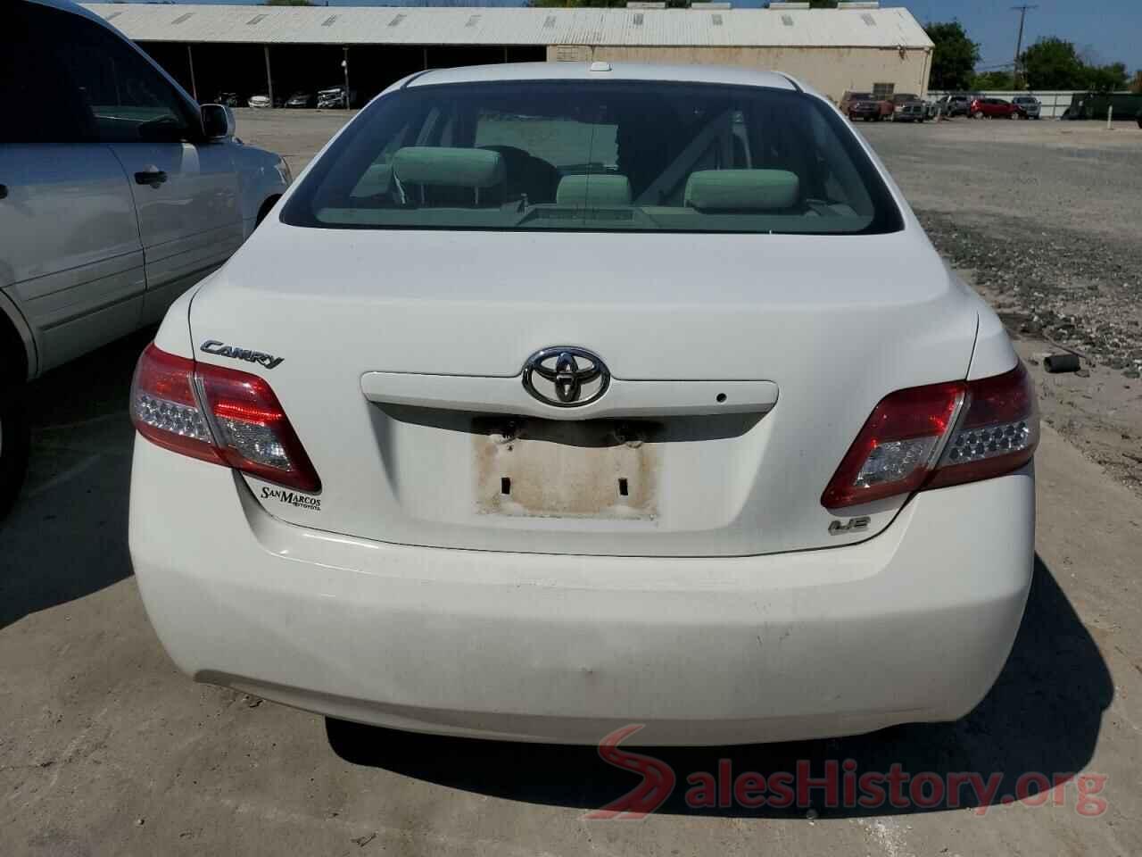 4T1BF3EK4BU642876 2011 TOYOTA CAMRY