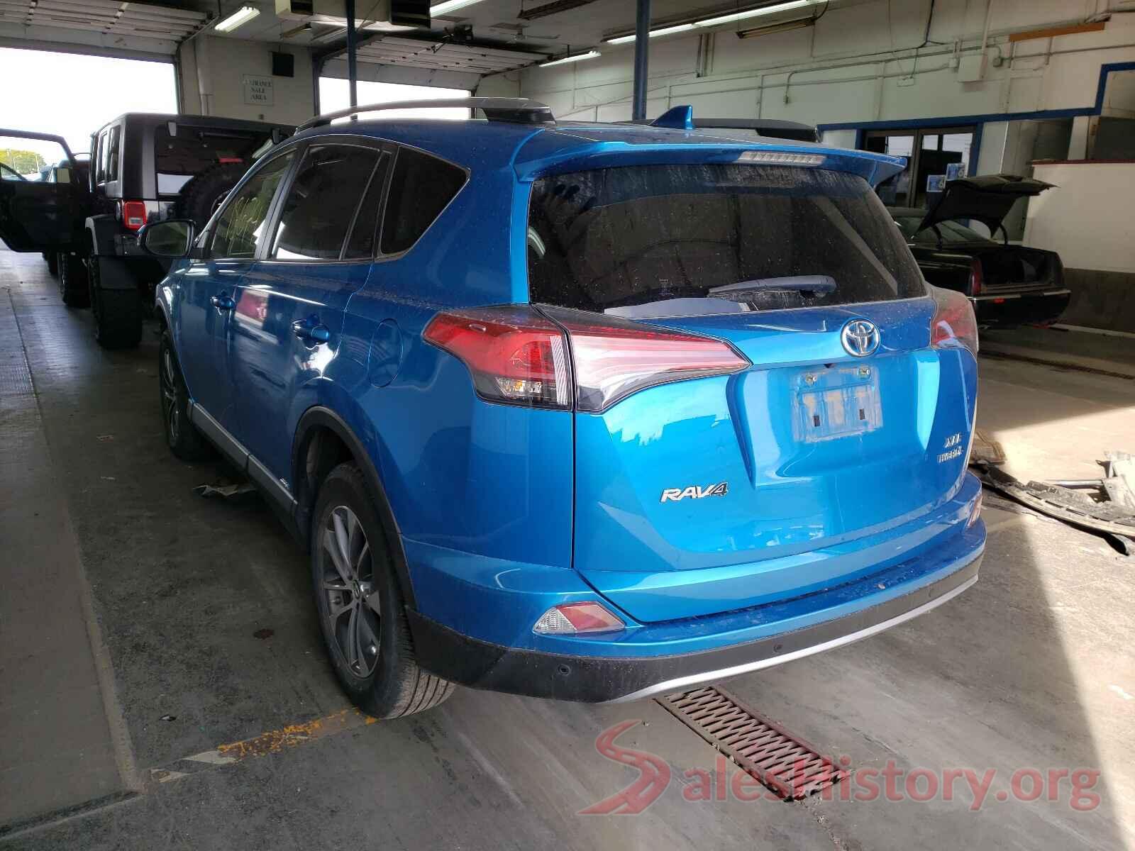 JTMRJREVXJD255276 2018 TOYOTA RAV4