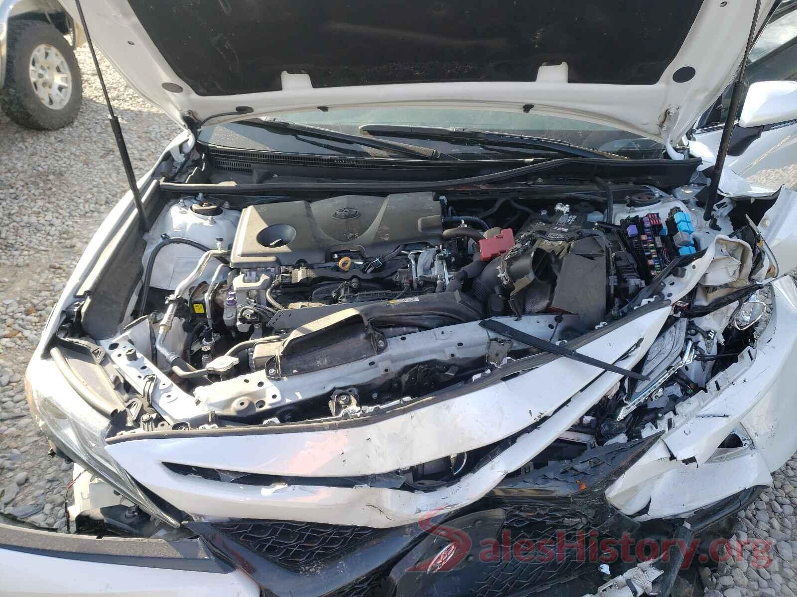 4T1B61HK6JU153006 2018 TOYOTA CAMRY