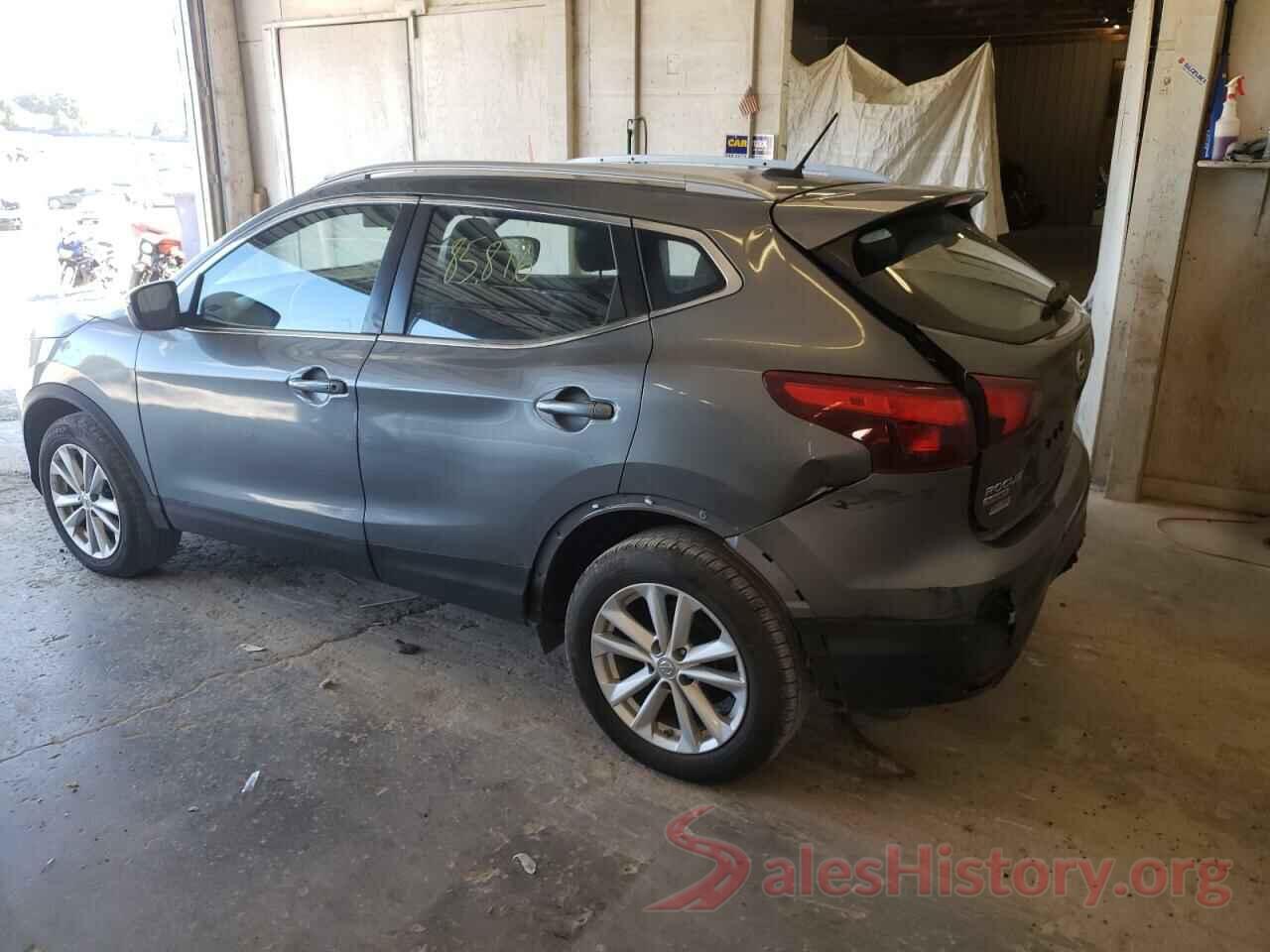 JN1BJ1CRXJW250708 2018 NISSAN ROGUE