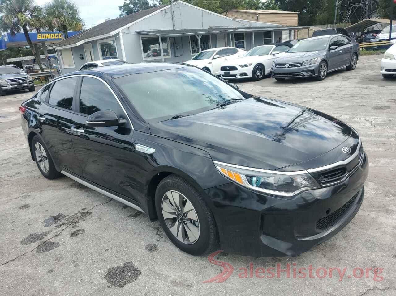 KNAGT4LC3H5007328 2017 KIA OPTIMA