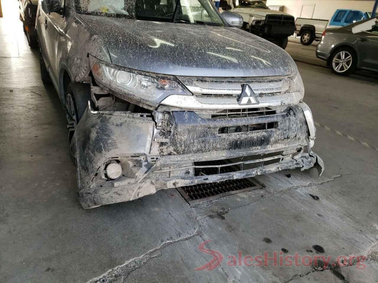 JA4AZ3A30HZ045137 2017 MITSUBISHI OUTLANDER