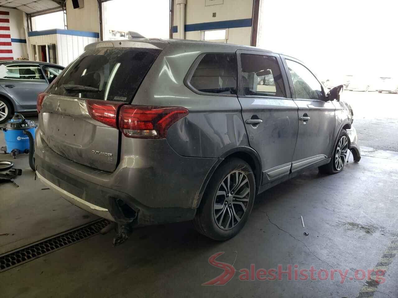 JA4AZ3A30HZ045137 2017 MITSUBISHI OUTLANDER