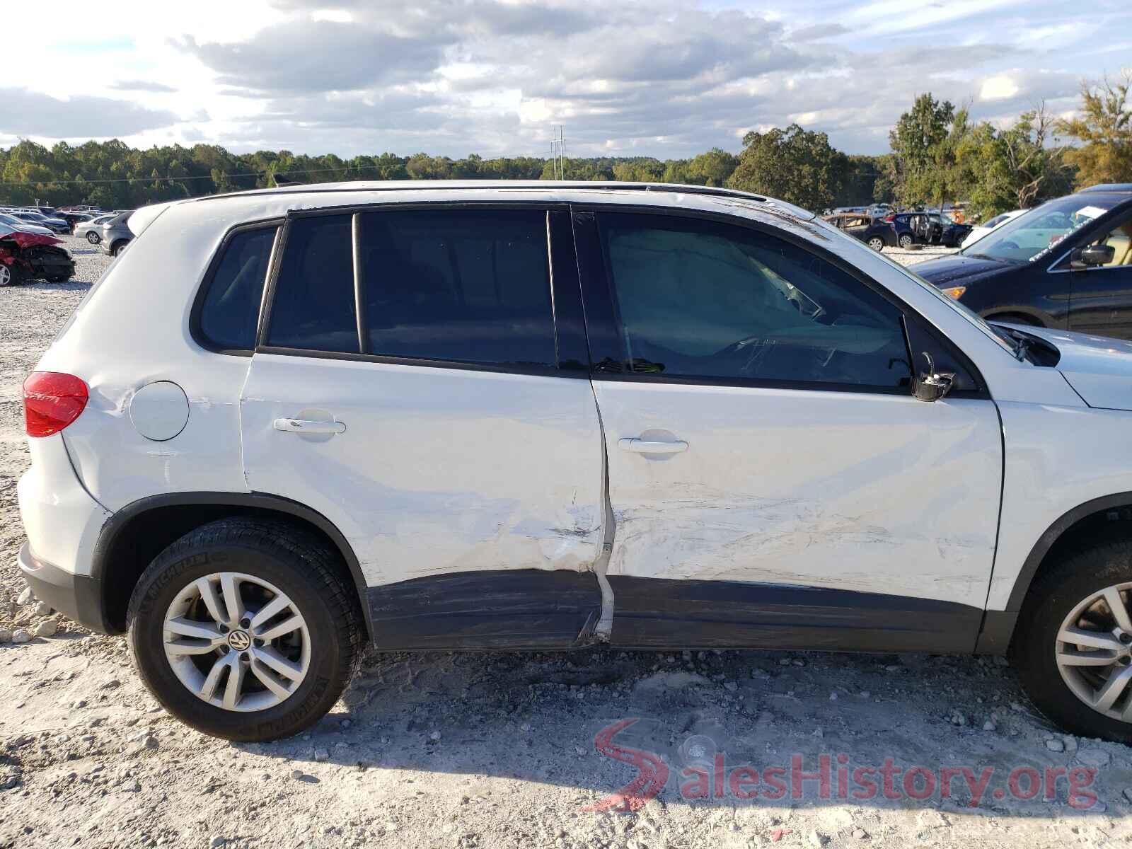 WVGAV7AX2HK011698 2017 VOLKSWAGEN TIGUAN