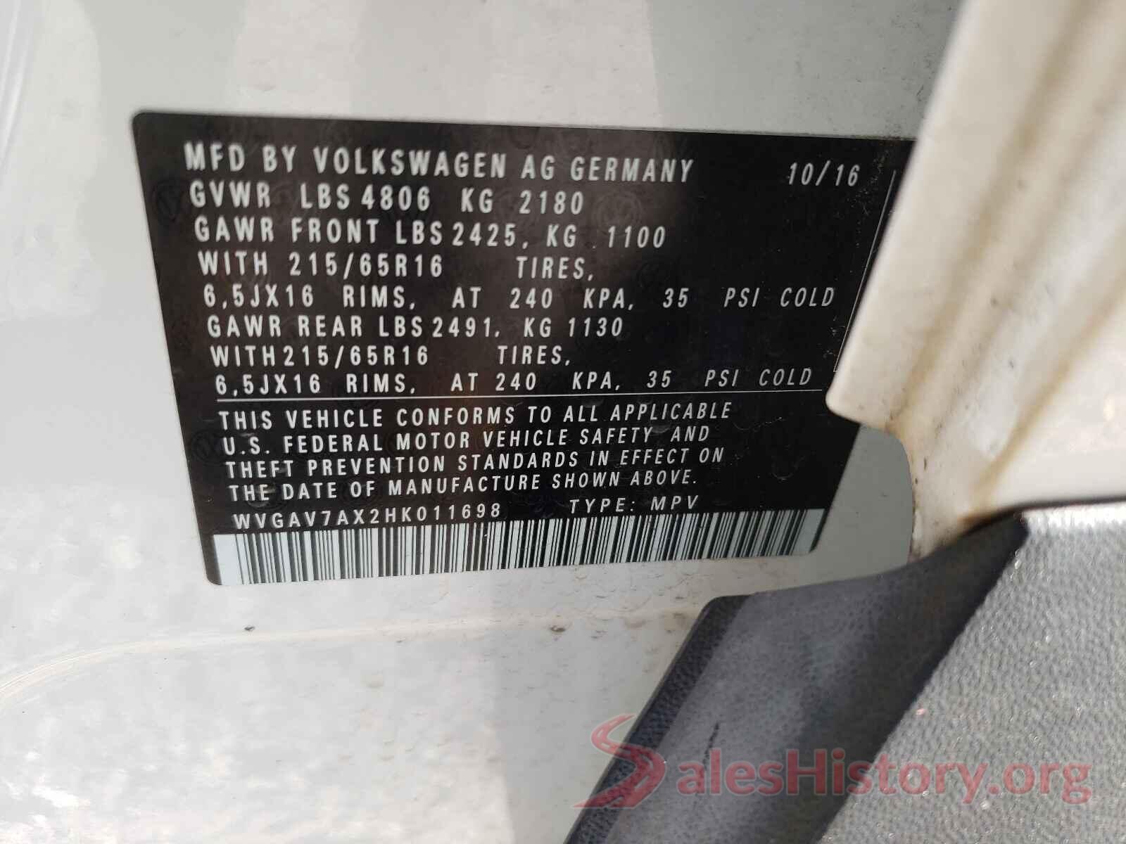 WVGAV7AX2HK011698 2017 VOLKSWAGEN TIGUAN