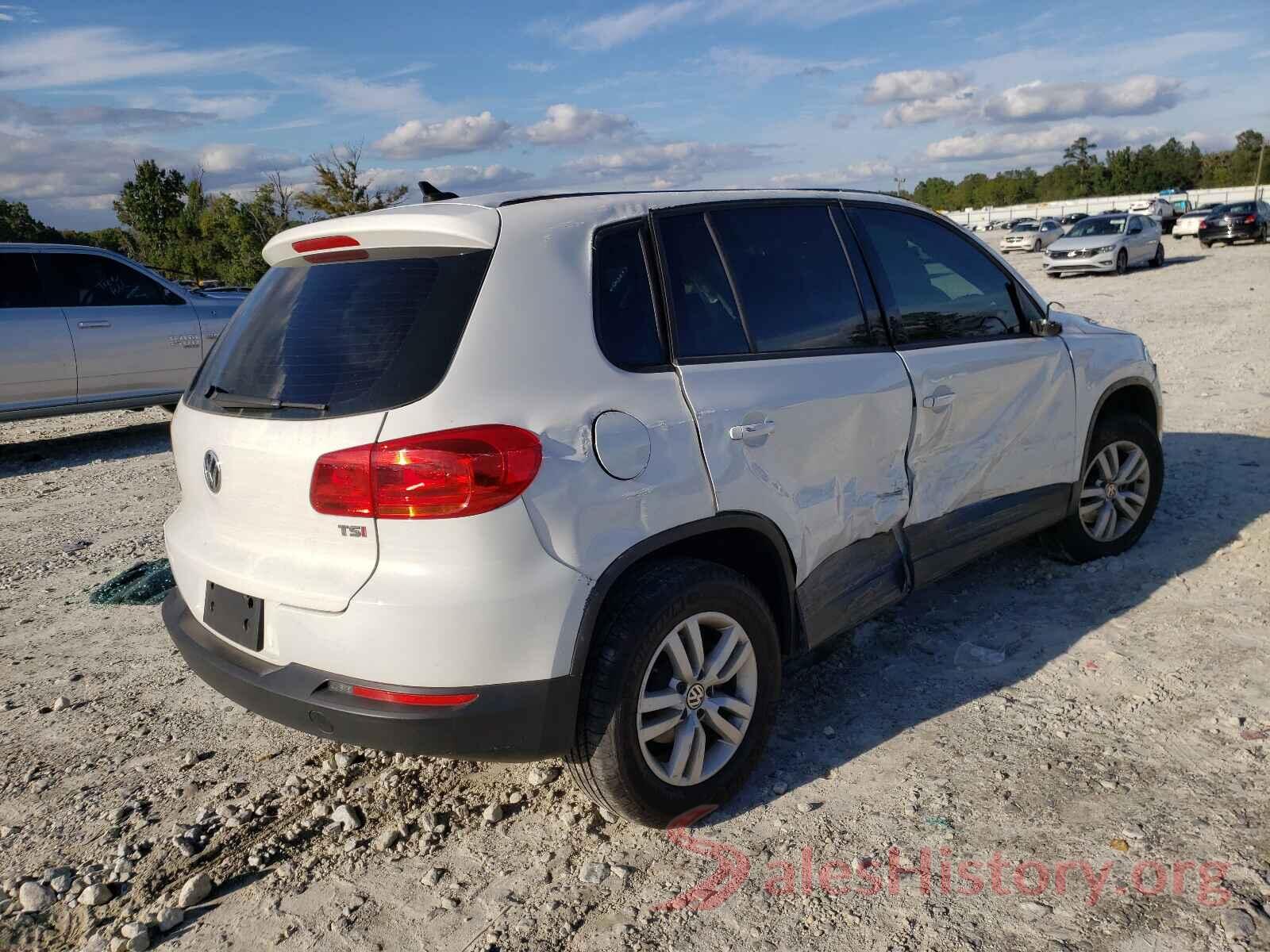 WVGAV7AX2HK011698 2017 VOLKSWAGEN TIGUAN