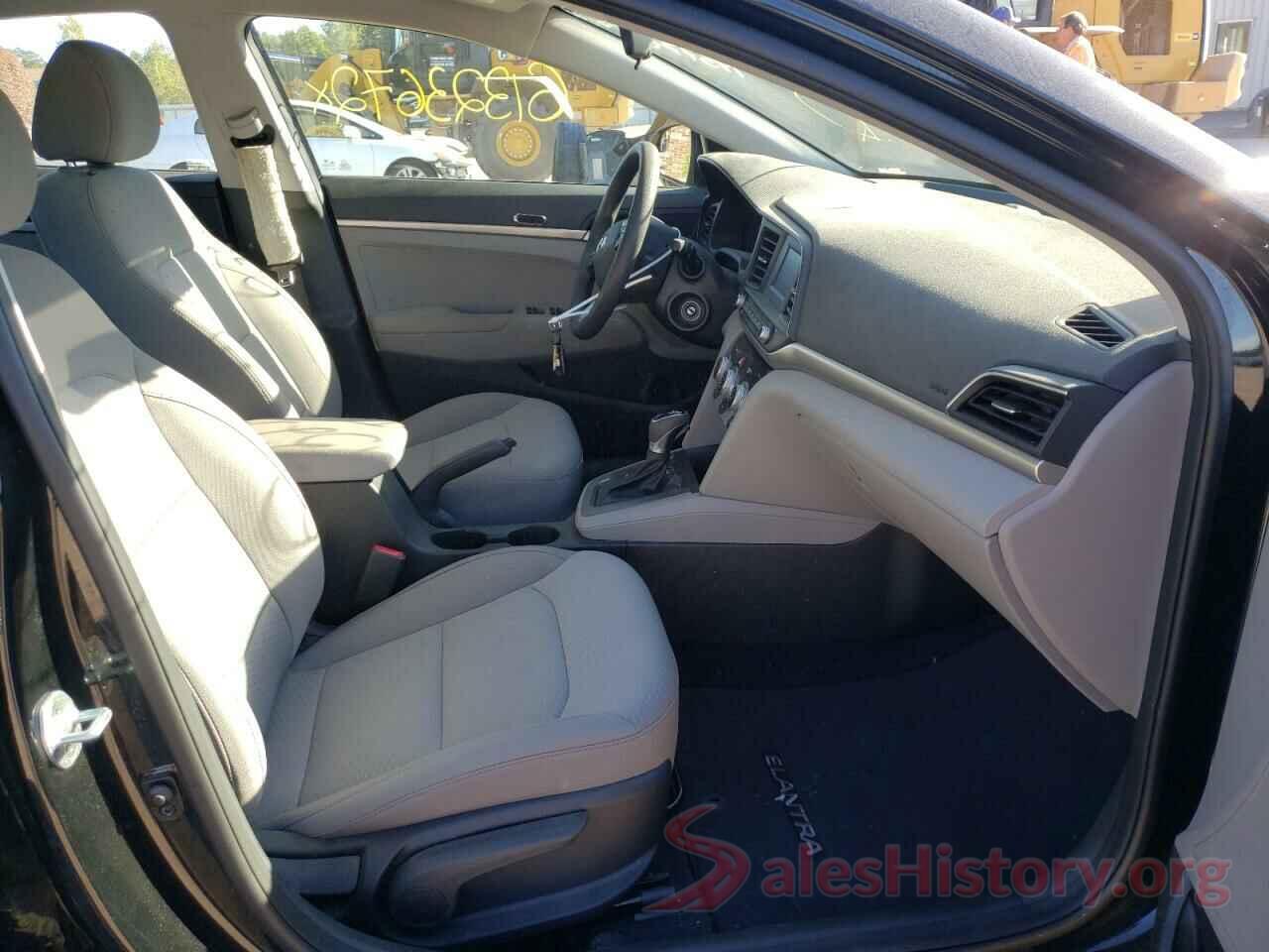 5NPD74LF0KH410372 2019 HYUNDAI ELANTRA