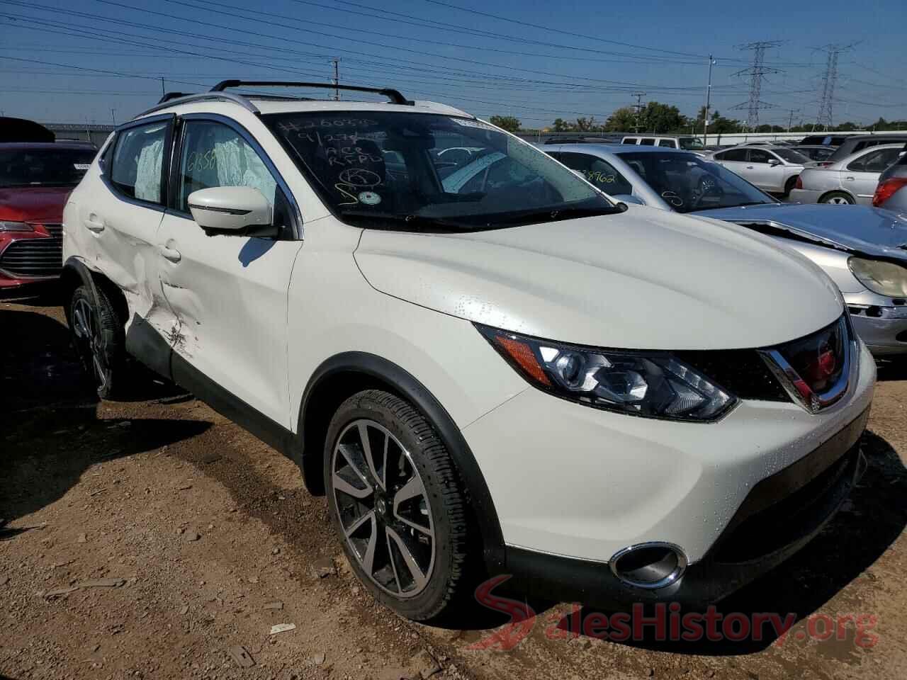 JN1BJ1CR2HW128421 2017 NISSAN ROGUE