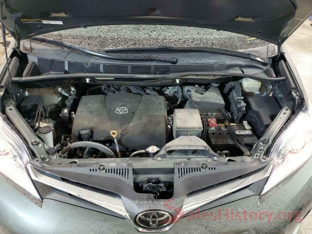 5TDDZ3DC6JS205852 2018 TOYOTA SIENNA