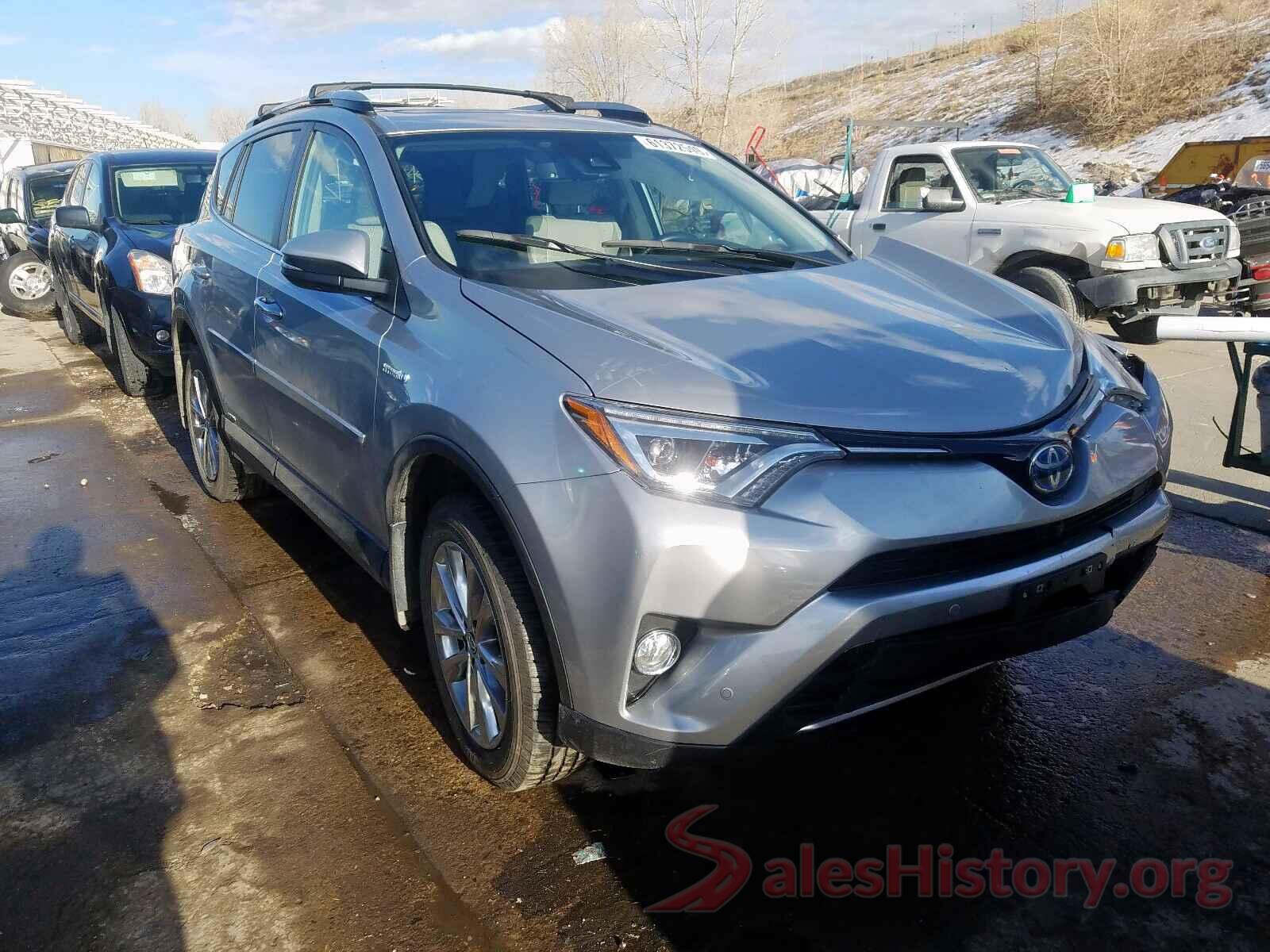 JTMDJREV7HD069635 2017 TOYOTA RAV4