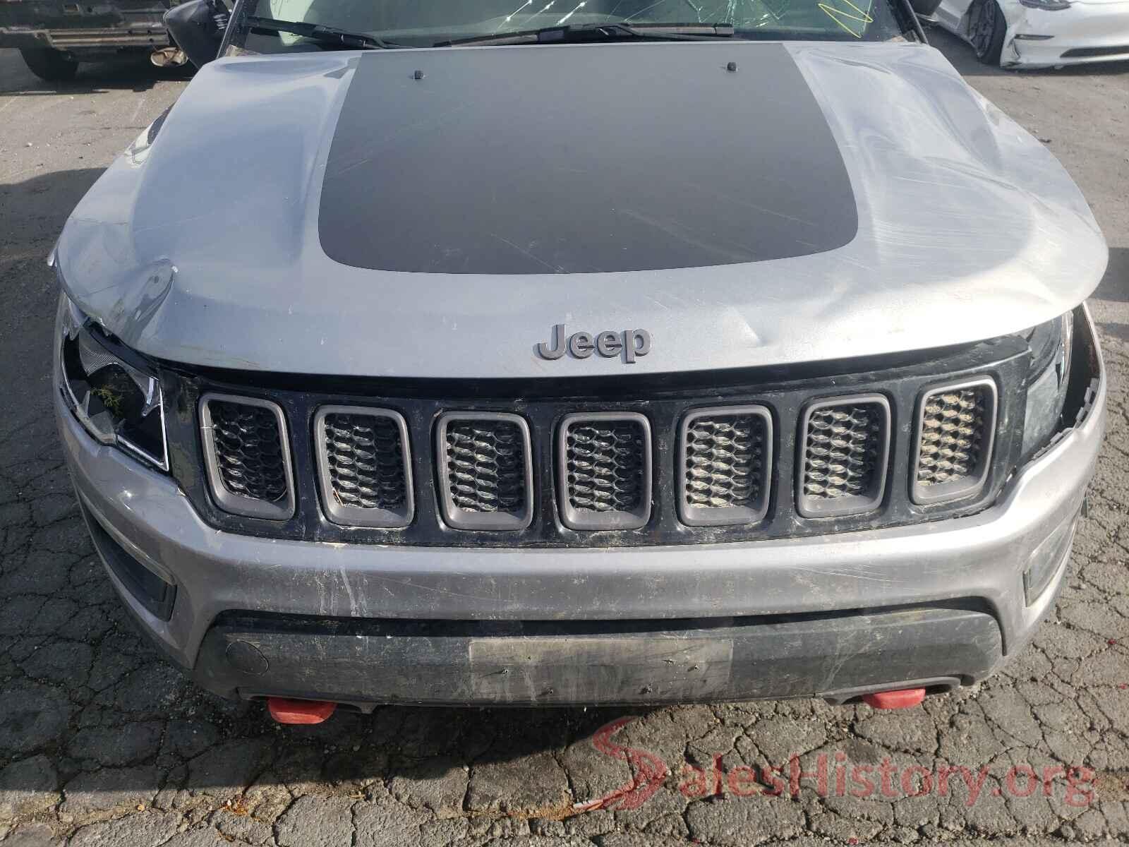 3C4NJDDB7KT744884 2019 JEEP COMPASS