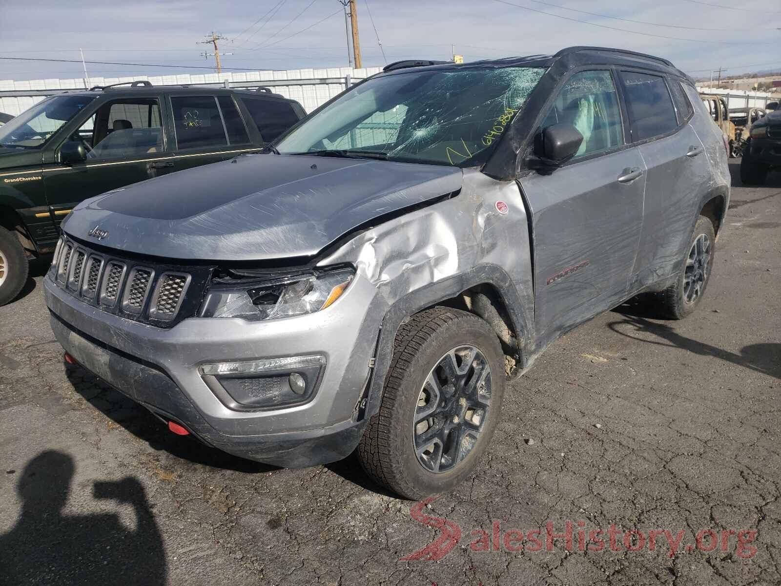 3C4NJDDB7KT744884 2019 JEEP COMPASS