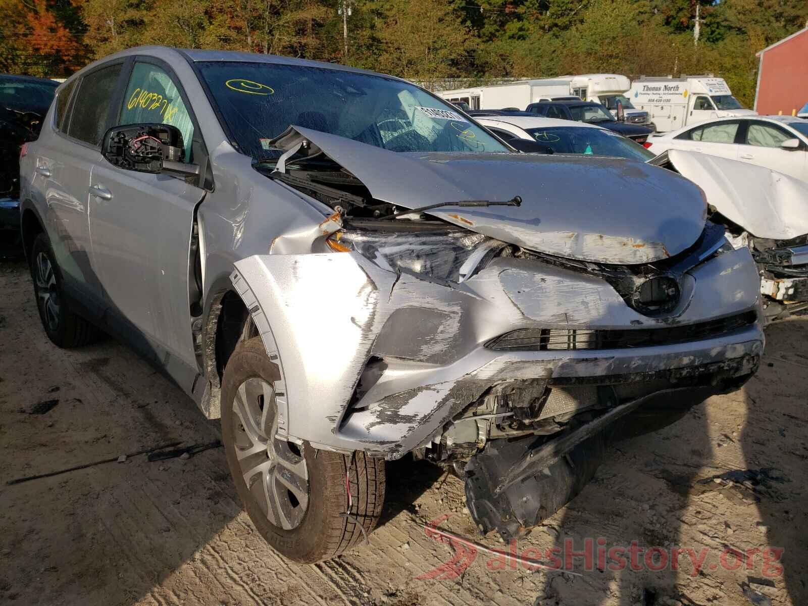 2T3BFREV8JW786143 2018 TOYOTA RAV4