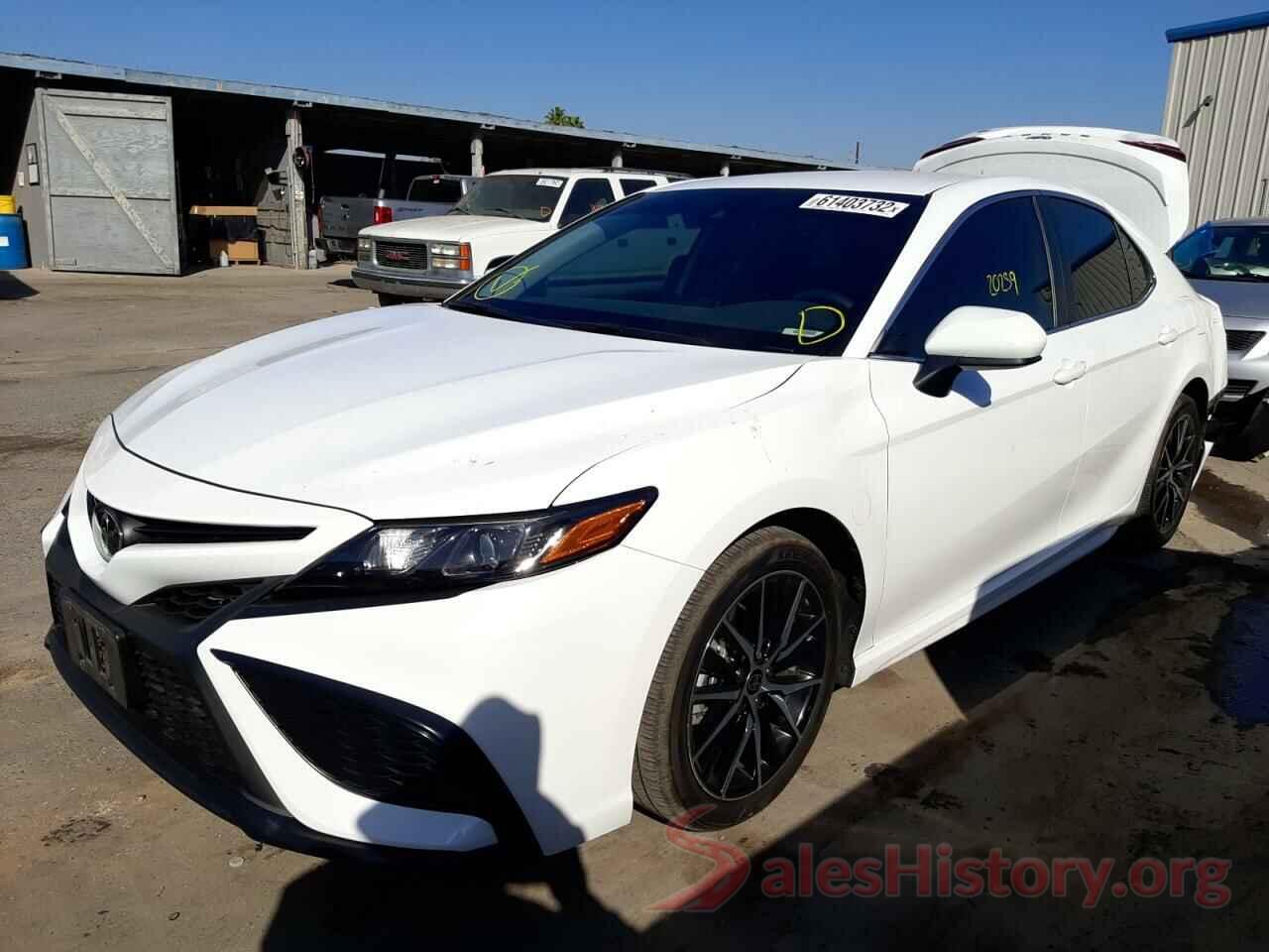 4T1G11AK3MU599939 2021 TOYOTA CAMRY