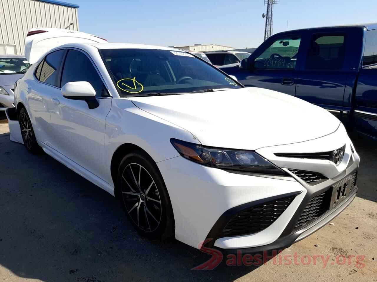 4T1G11AK3MU599939 2021 TOYOTA CAMRY