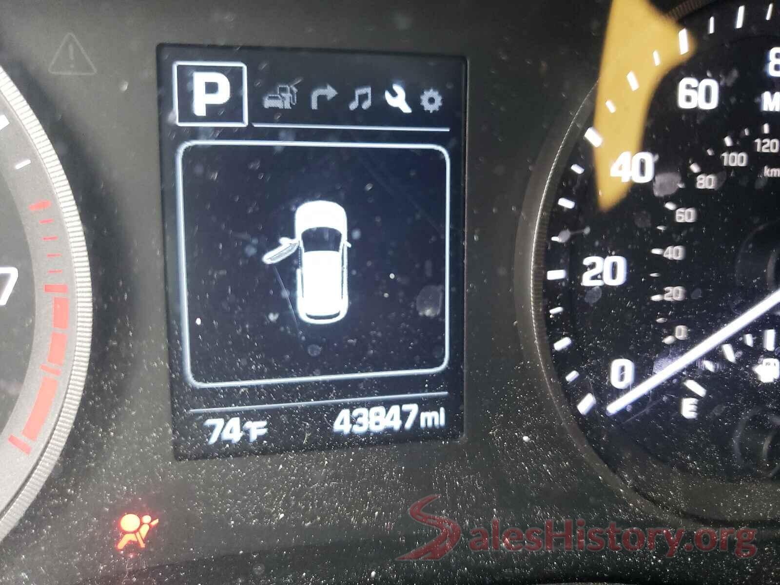 KM8J3CA49JU676225 2018 HYUNDAI TUCSON