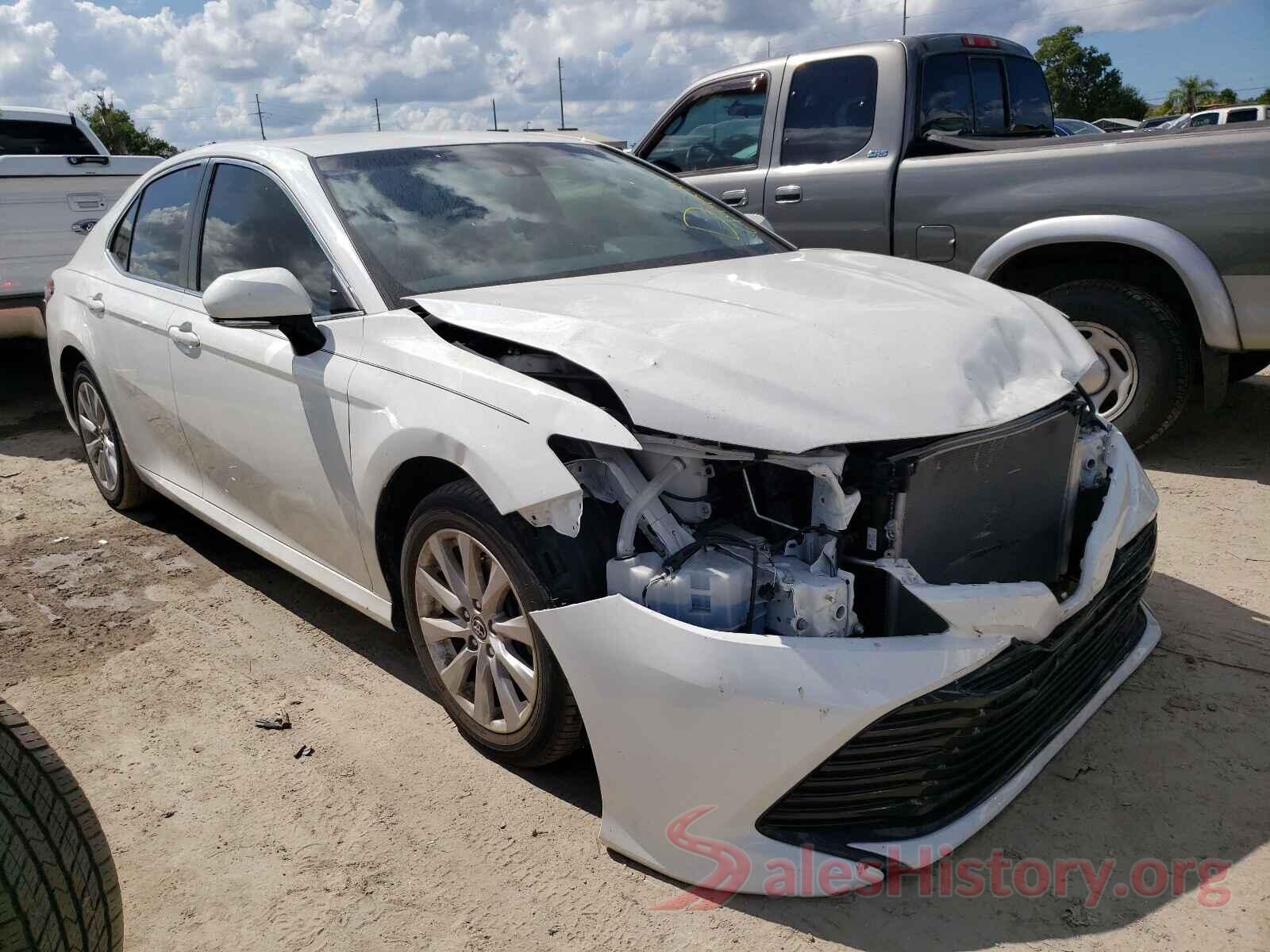 JTNB11HK0J3045629 2018 TOYOTA CAMRY