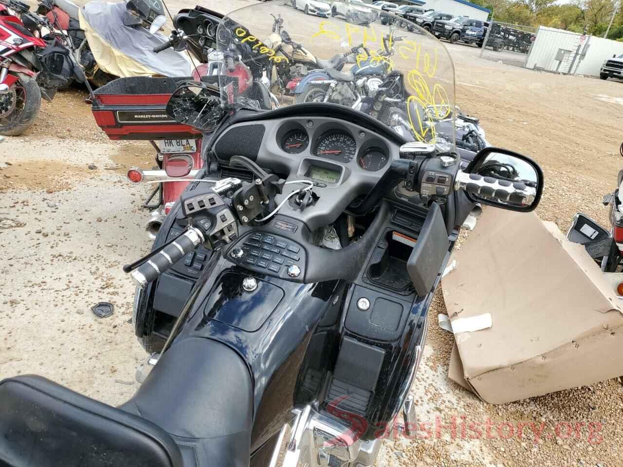 1HFSC47062A102192 2002 HONDA GL CYCLE