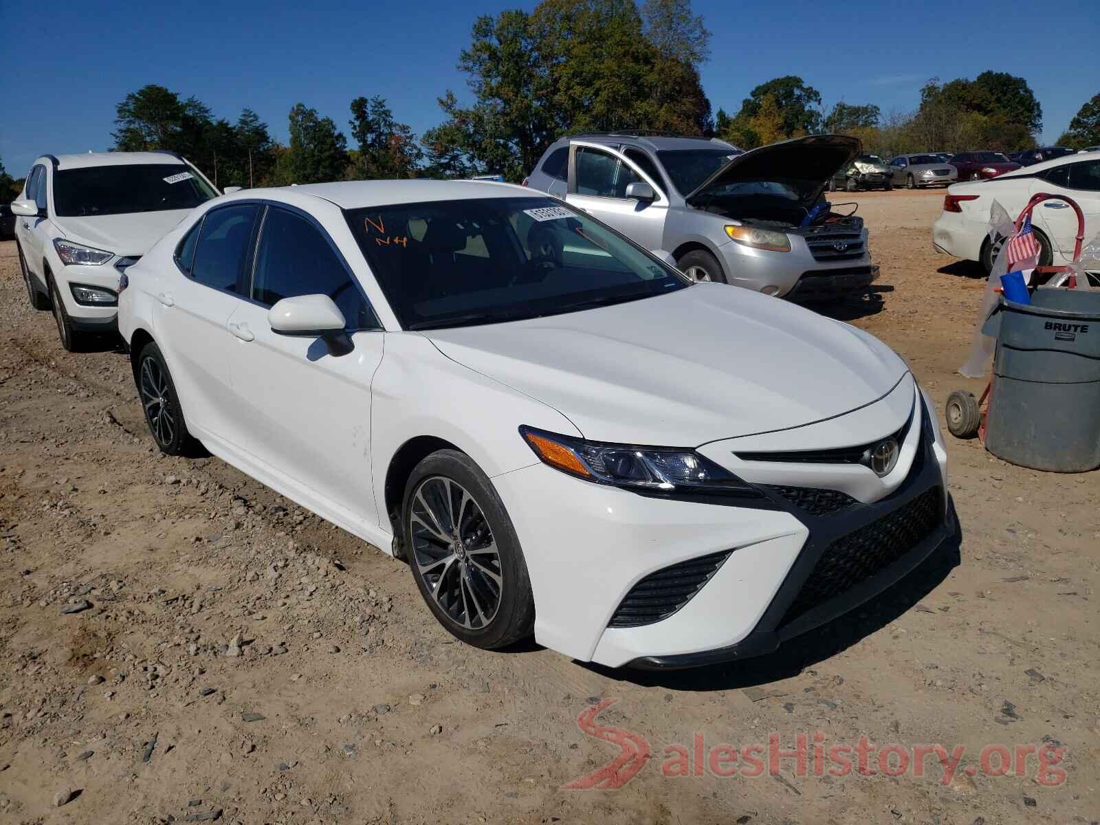 4T1B11HKXKU280230 2019 TOYOTA CAMRY