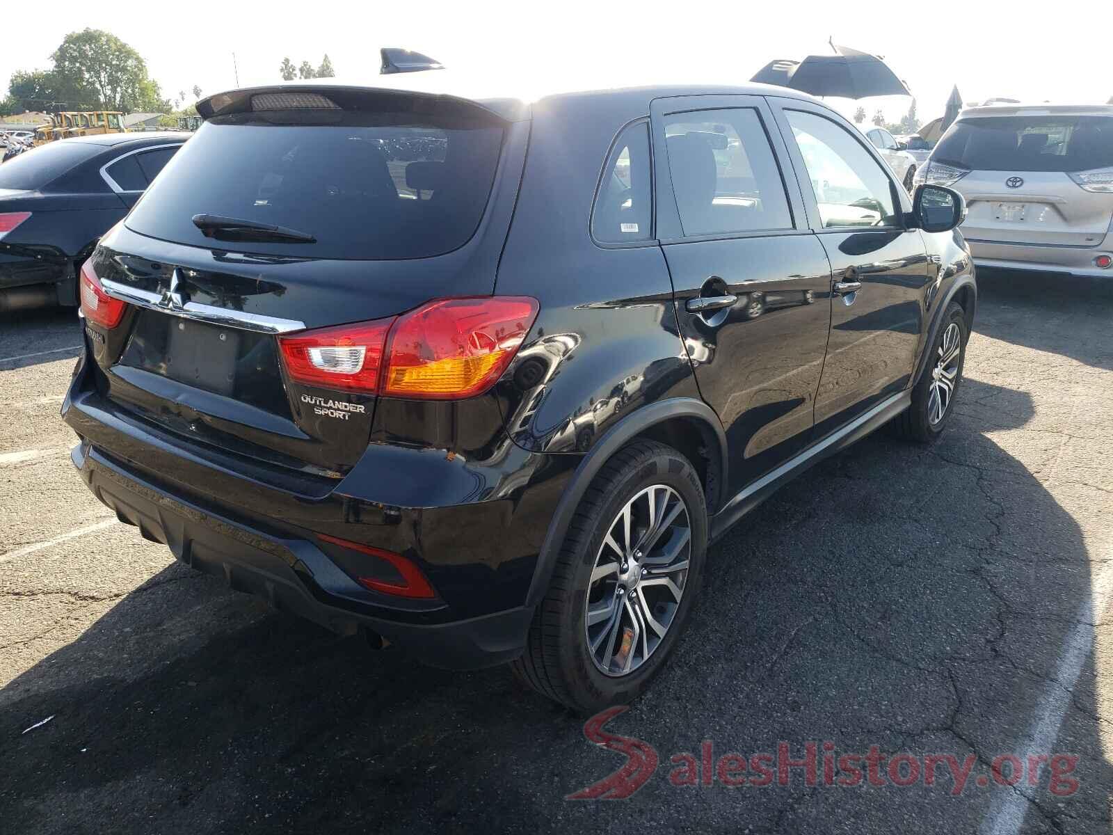 JA4AP3AU2KU021585 2019 MITSUBISHI OUTLANDER