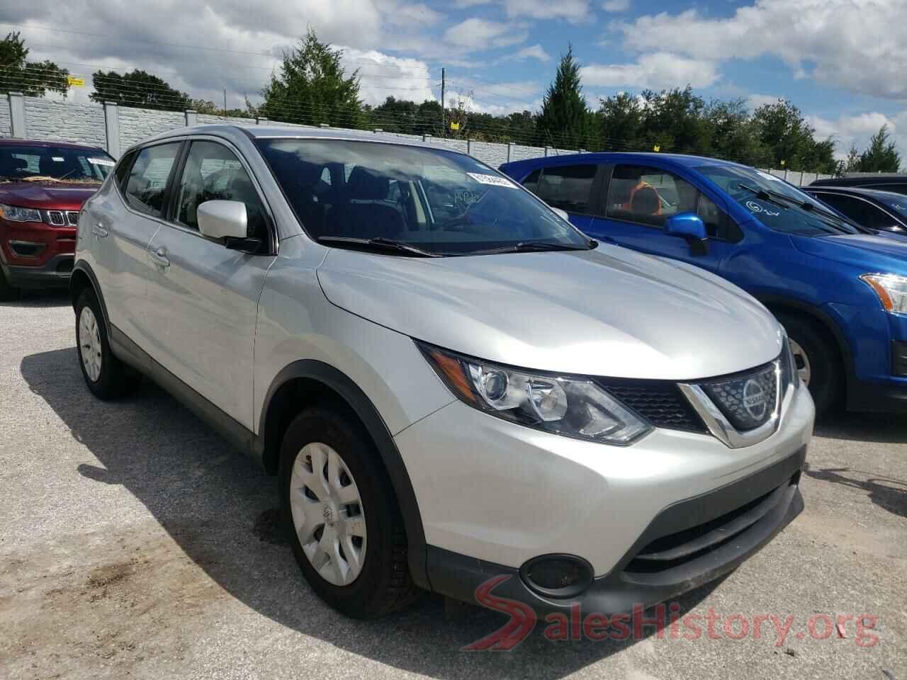 JN1BJ1CP6JW154282 2018 NISSAN ROGUE