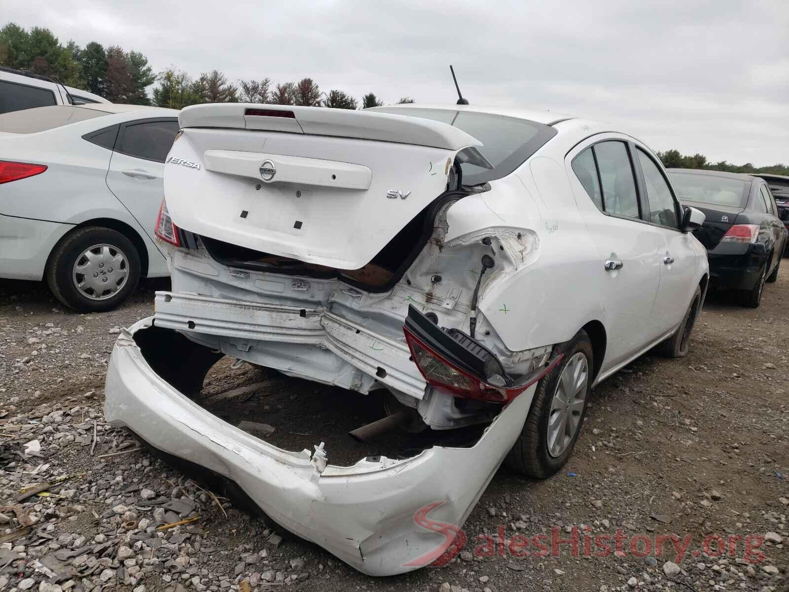 3N1CN7AP2JL871590 2018 NISSAN VERSA