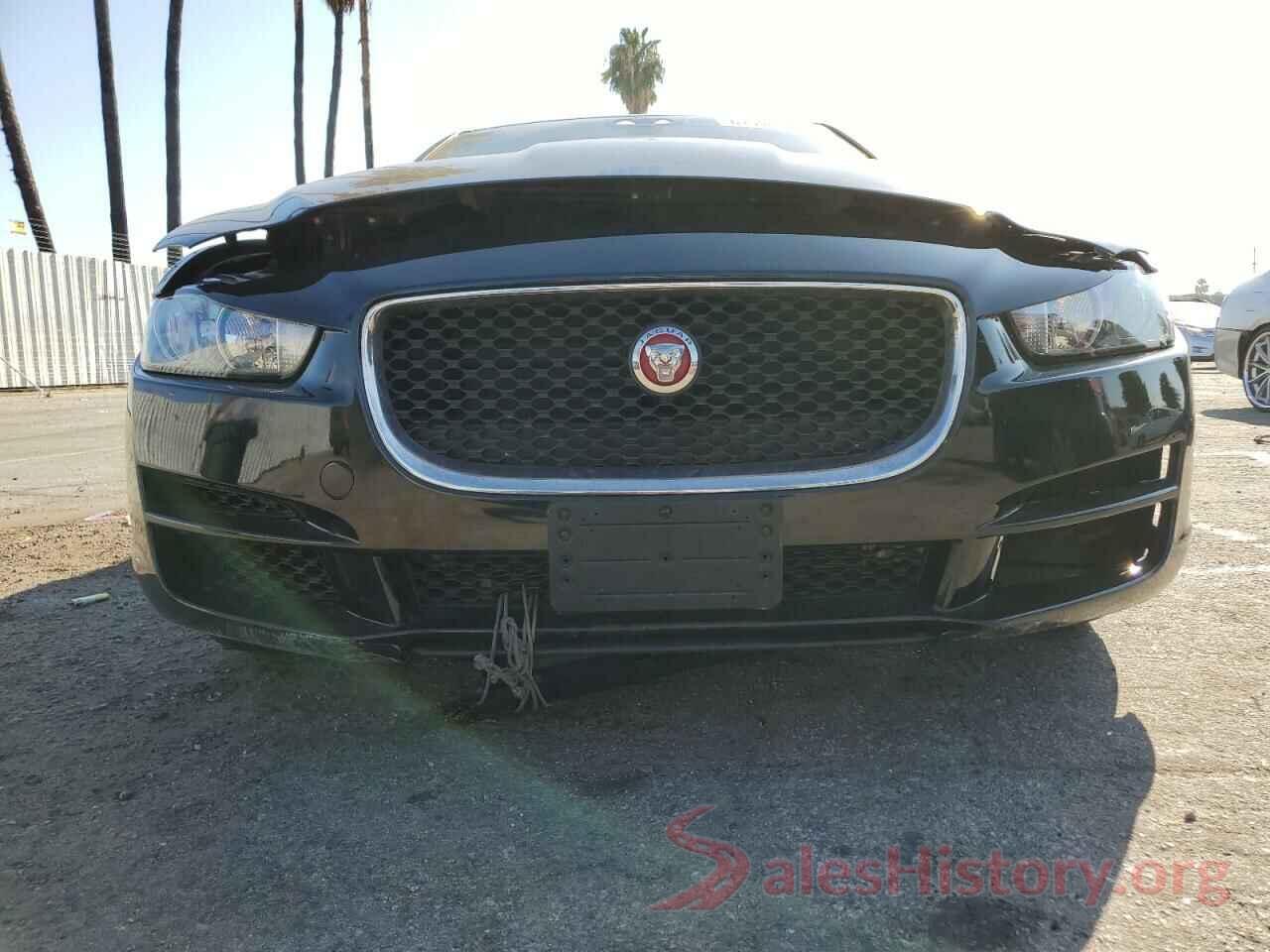 SAJAR4FX9JCP33526 2018 JAGUAR XE