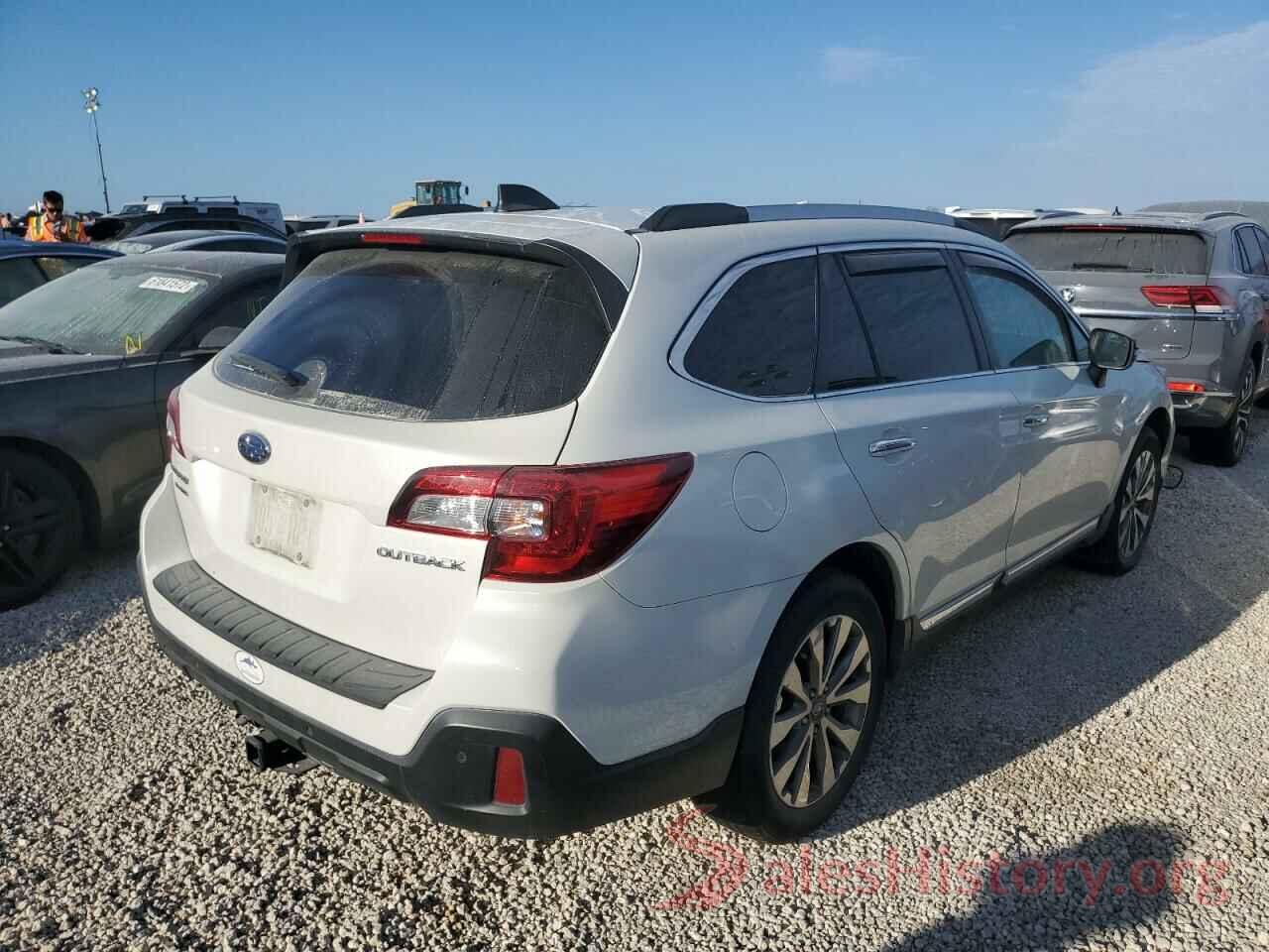 4S4BSATC2K3229081 2019 SUBARU OUTBACK