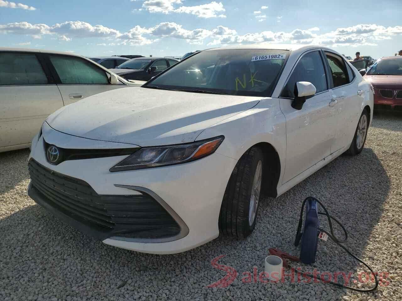 4T1C11AK7MU464462 2021 TOYOTA CAMRY