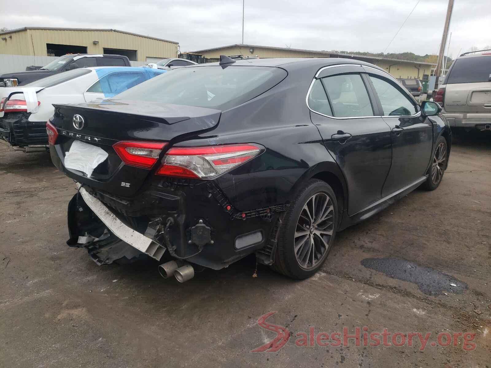 4T1B11HKXJU110481 2018 TOYOTA CAMRY