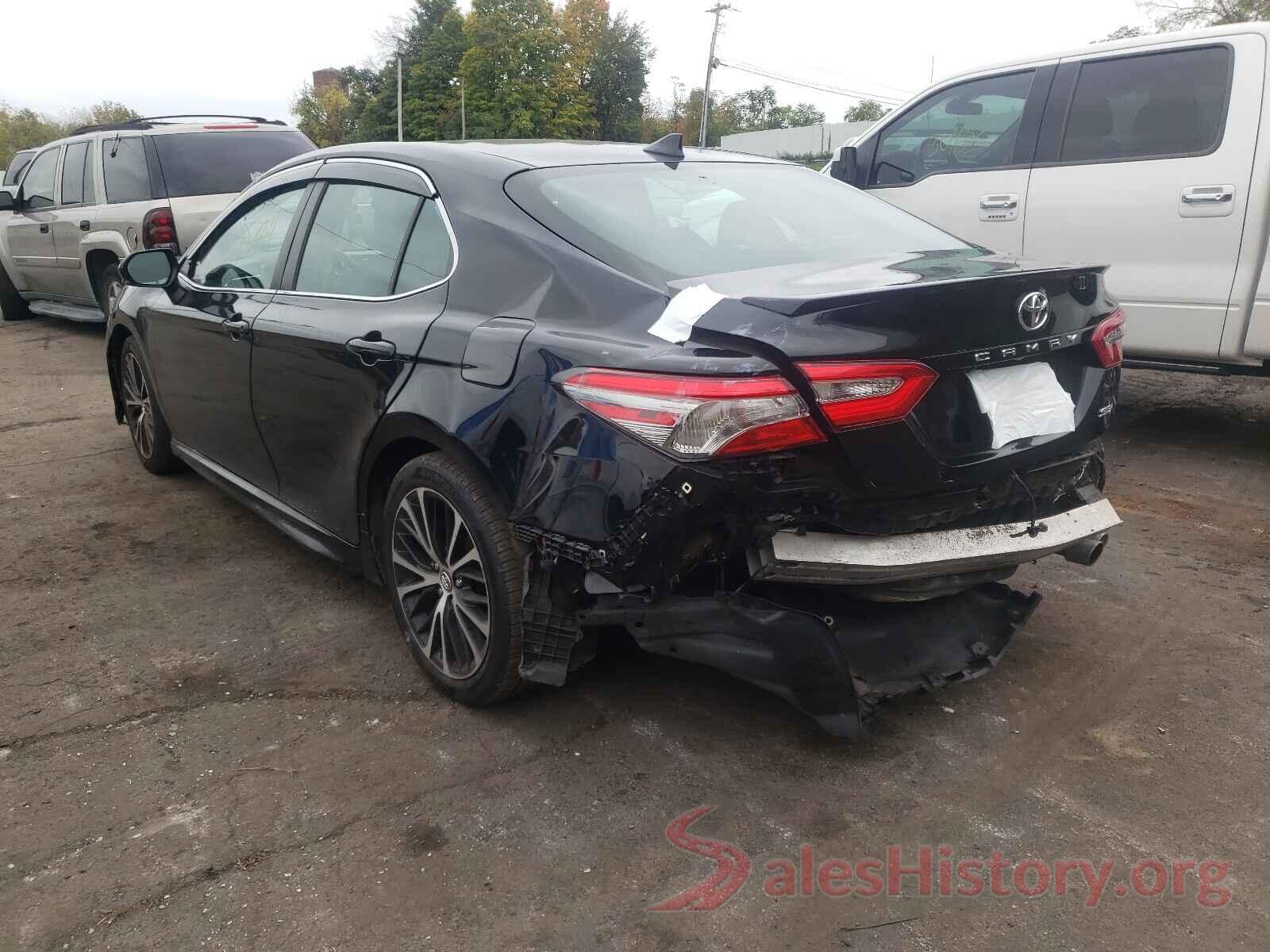 4T1B11HKXJU110481 2018 TOYOTA CAMRY