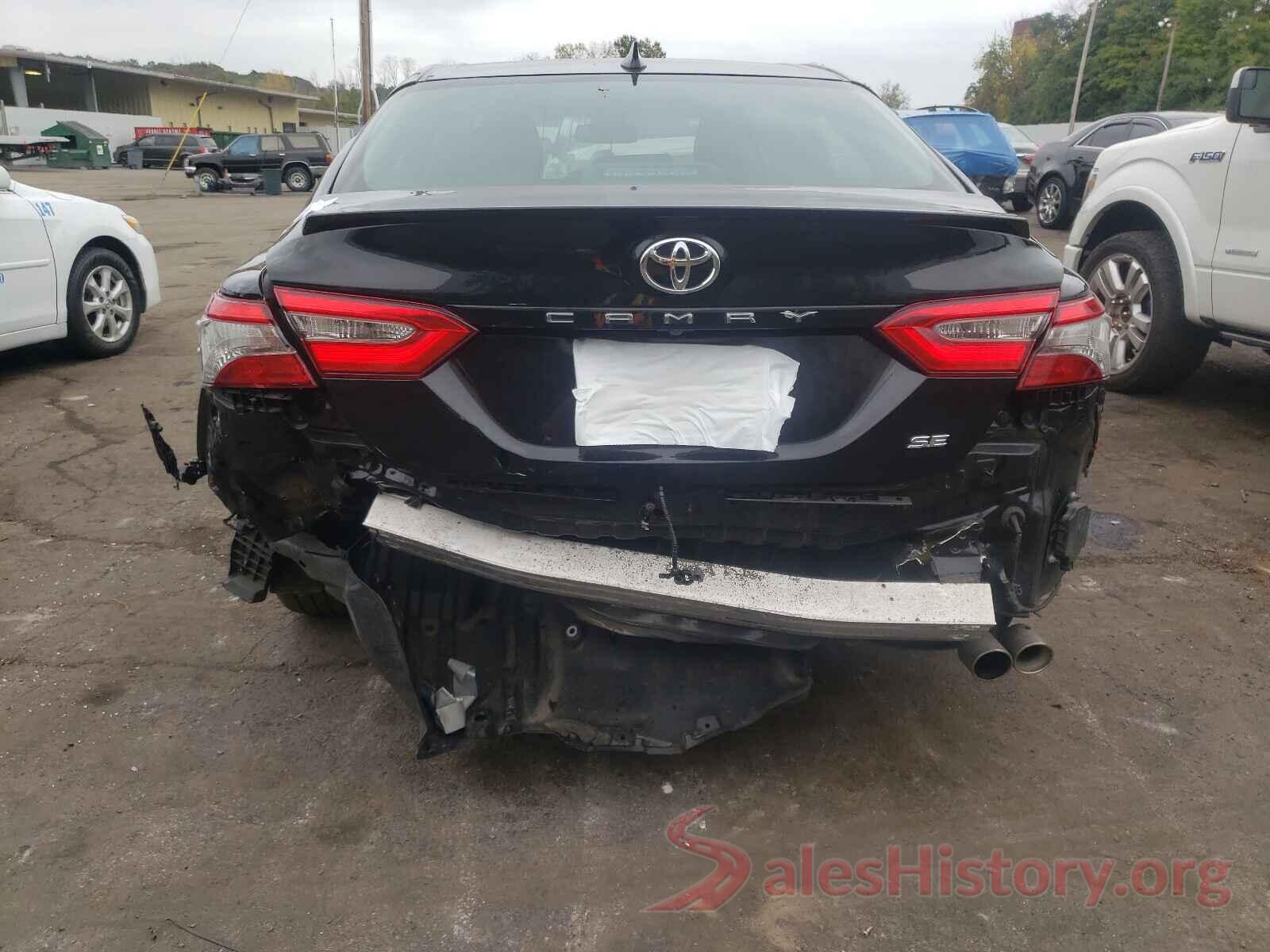 4T1B11HKXJU110481 2018 TOYOTA CAMRY