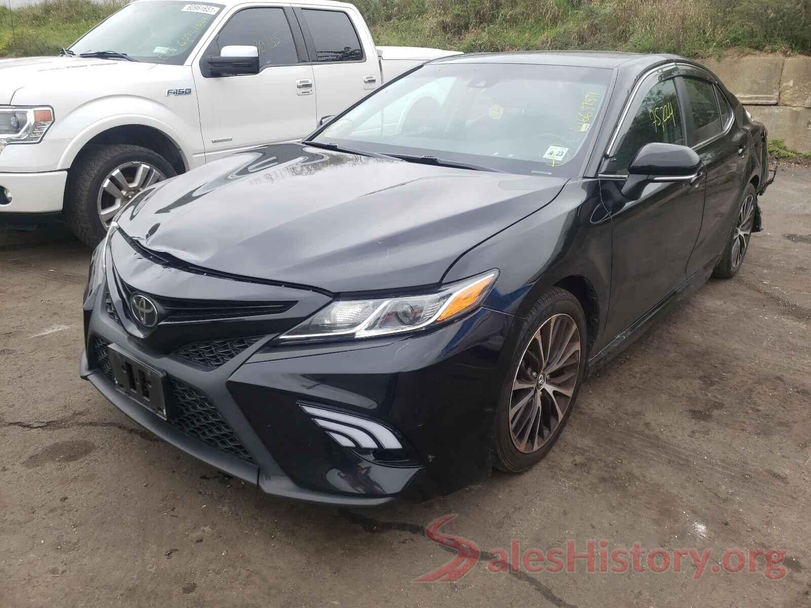 4T1B11HKXJU110481 2018 TOYOTA CAMRY