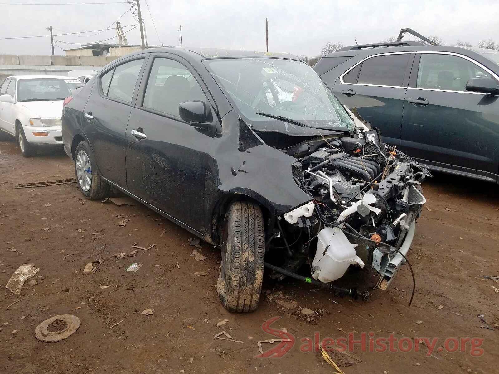 3N1CN7AP3KL855156 2019 NISSAN VERSA