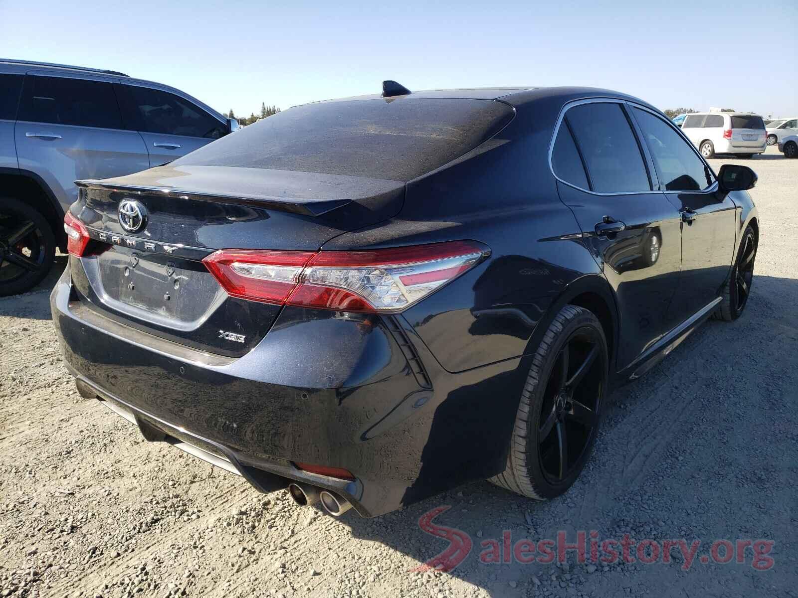 4T1B61HK4JU579244 2018 TOYOTA CAMRY