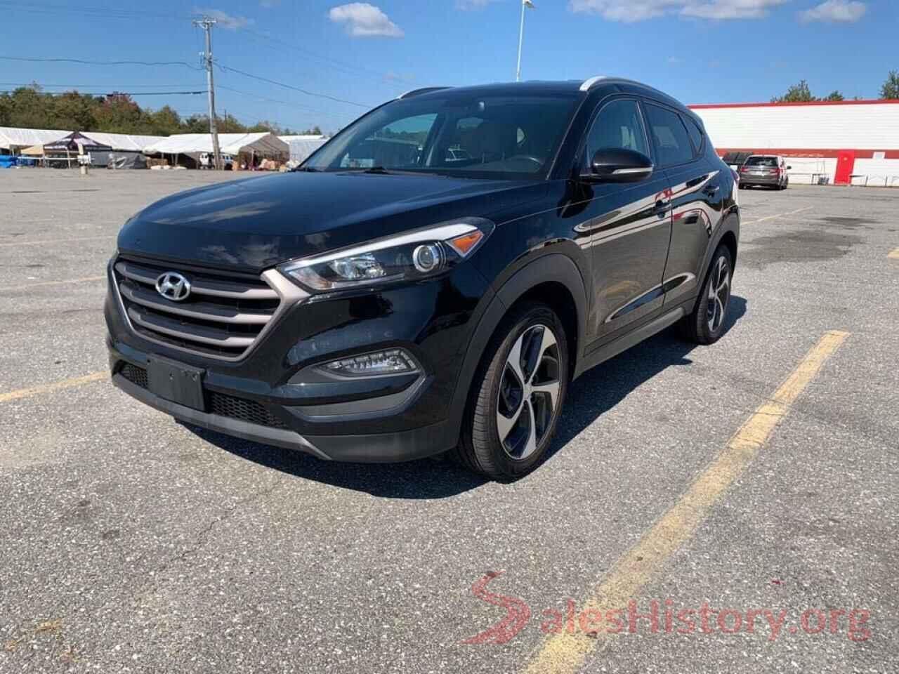 KM8J3CA27GU17024 2016 HYUNDAI TUCSON