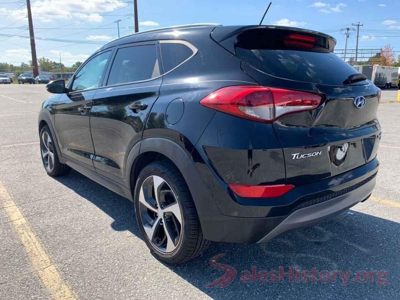 KM8J3CA27GU17024 2016 HYUNDAI TUCSON