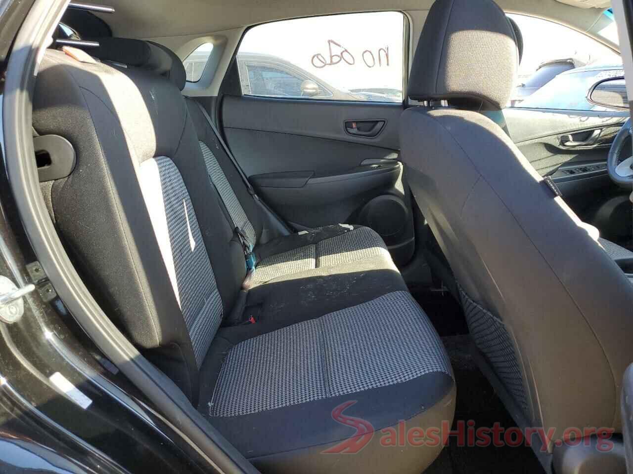 KM8K22AAXJU161533 2018 HYUNDAI KONA