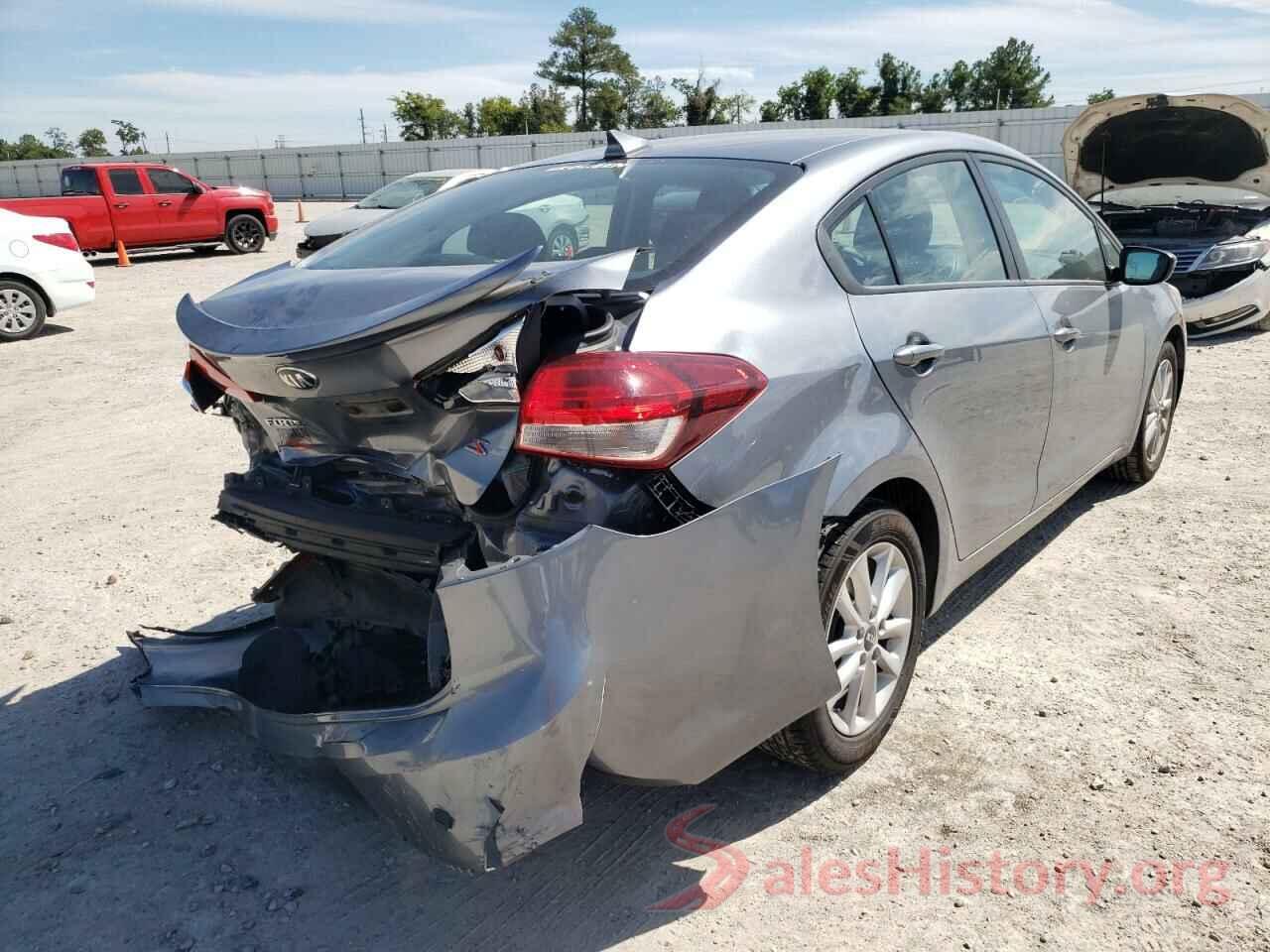 3KPFL4A76HE157815 2017 KIA FORTE