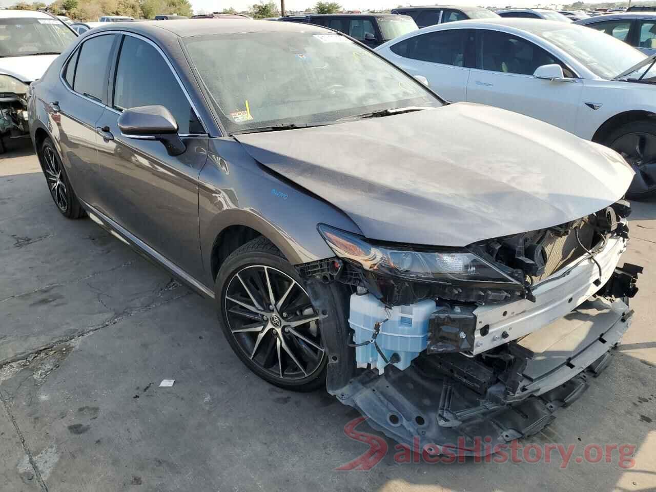 4T1G11AKXNU655604 2022 TOYOTA CAMRY