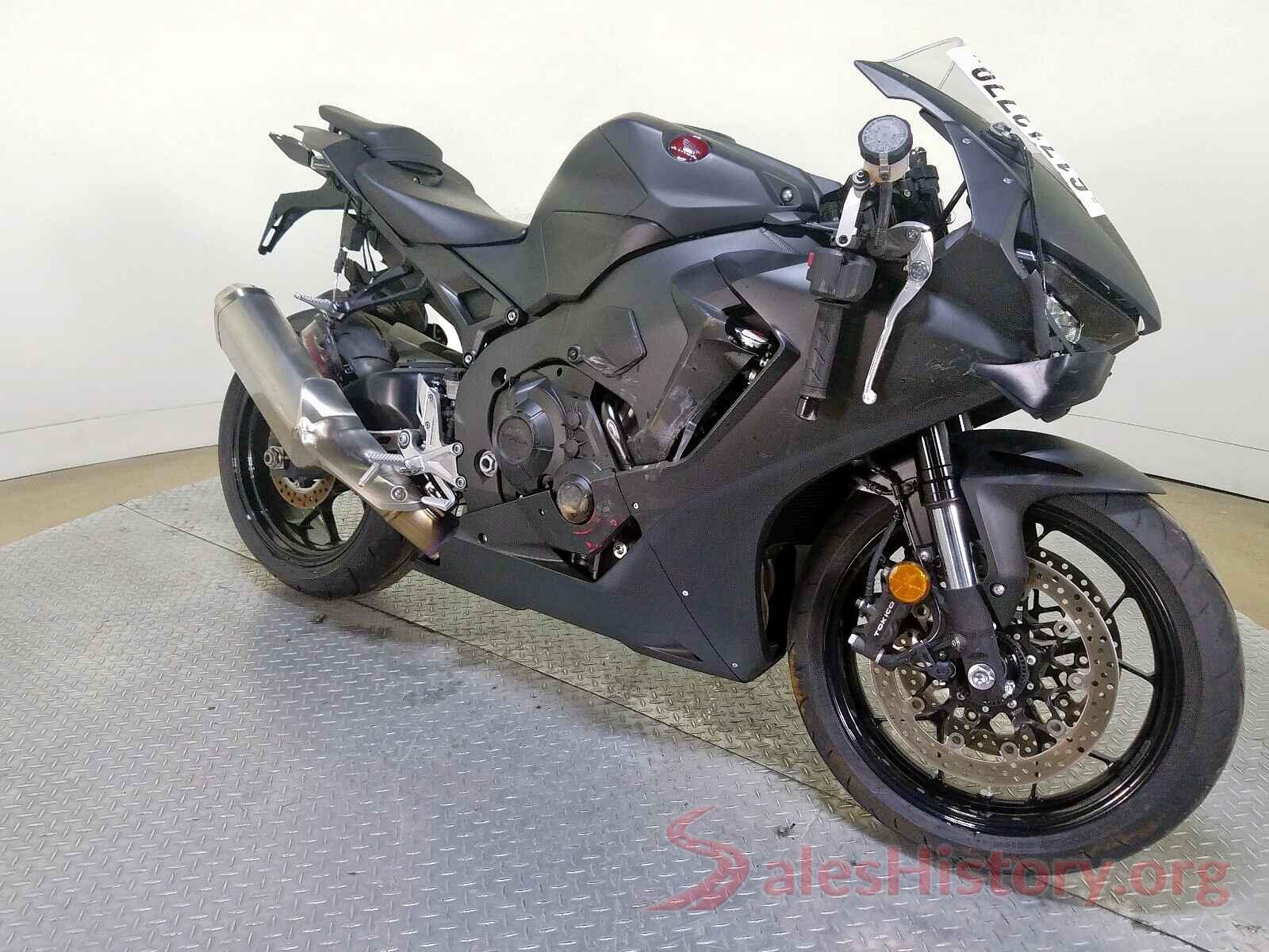 JH2SC7706HK000817 2017 HONDA CBR CYCLE