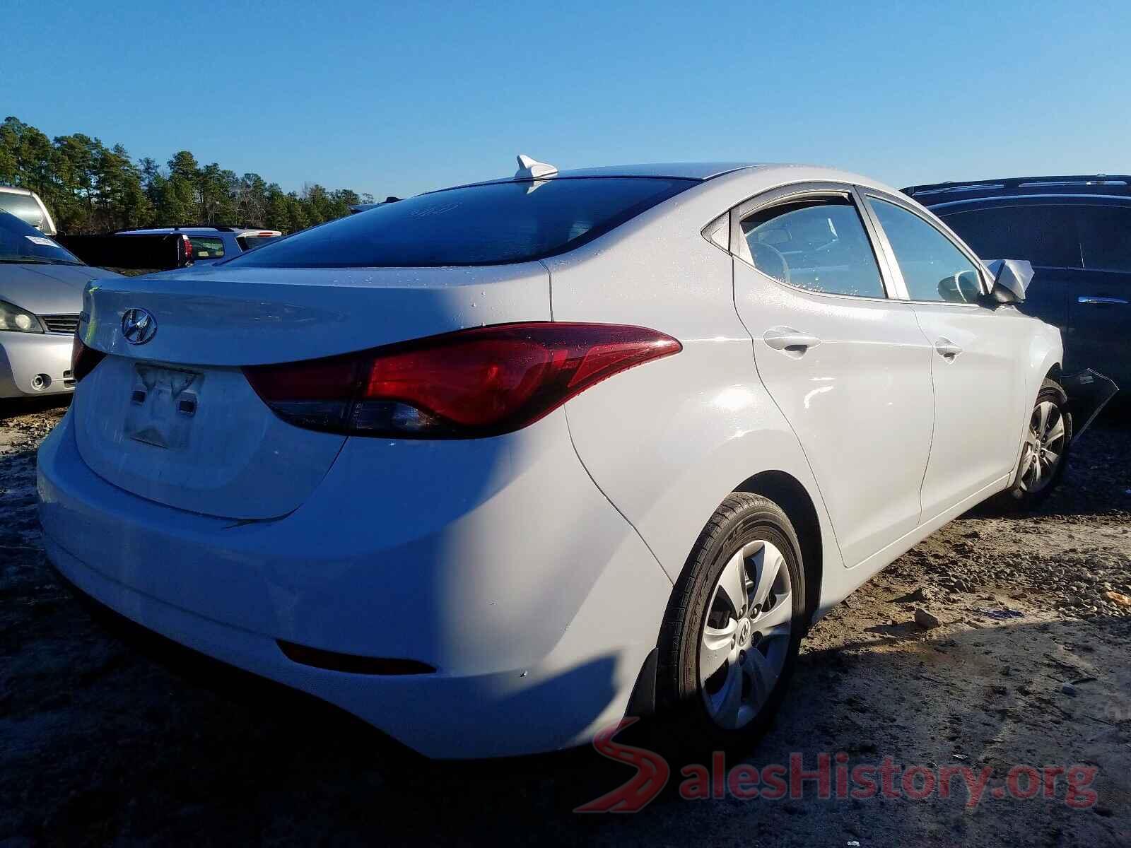 5NPDH4AE1GH748068 2016 HYUNDAI ELANTRA