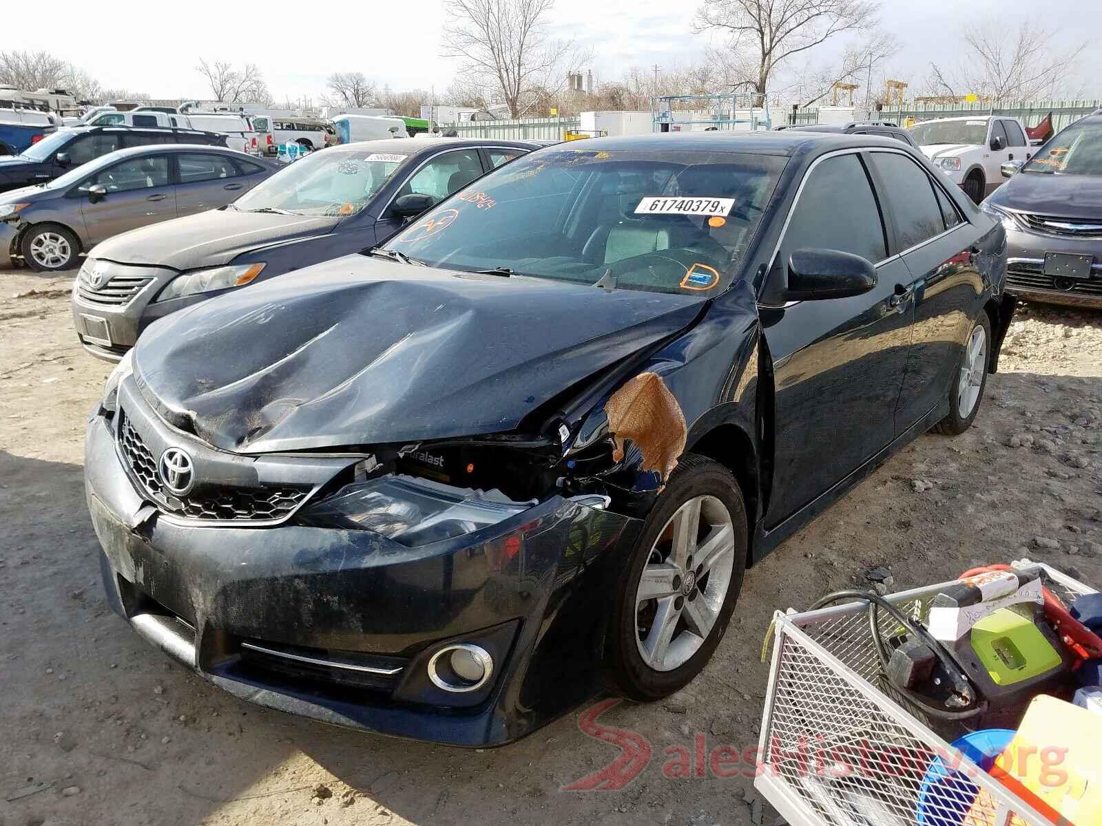 4T1BF1FK1DU218464 2013 TOYOTA CAMRY