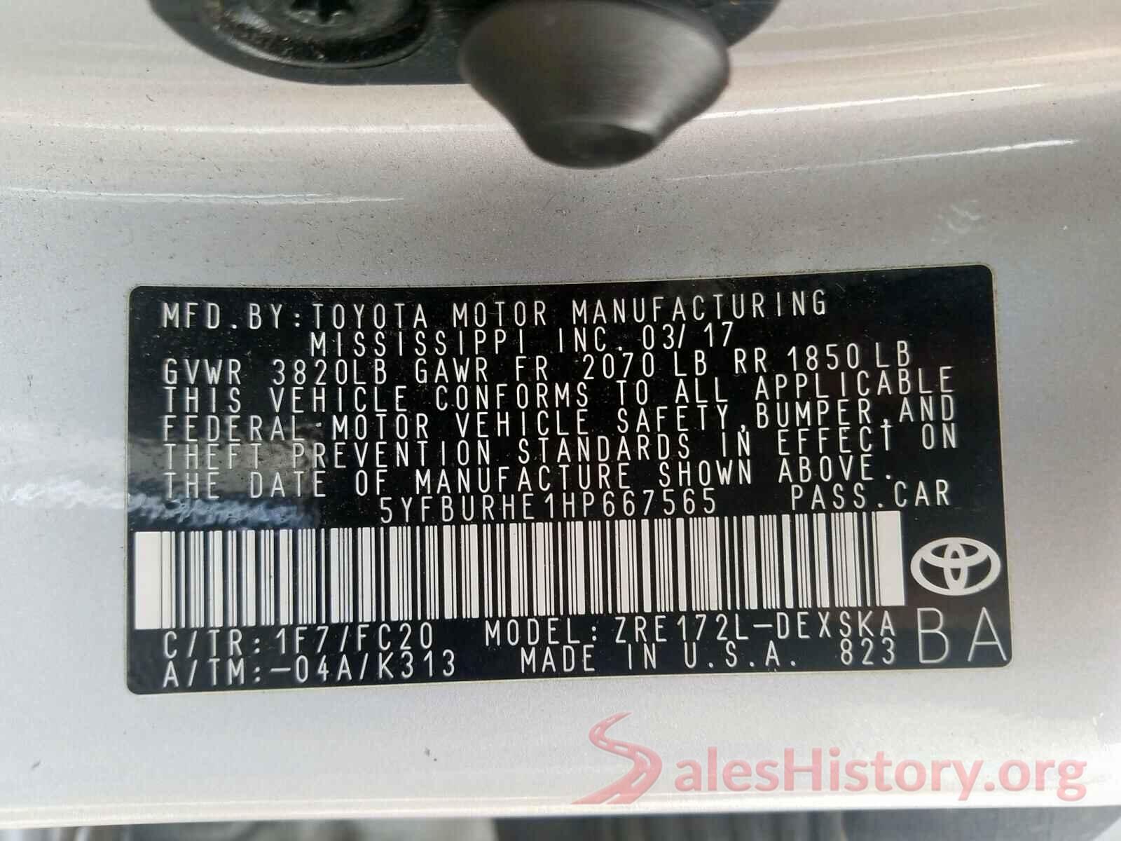 5YFBURHE1HP667565 2017 TOYOTA COROLLA