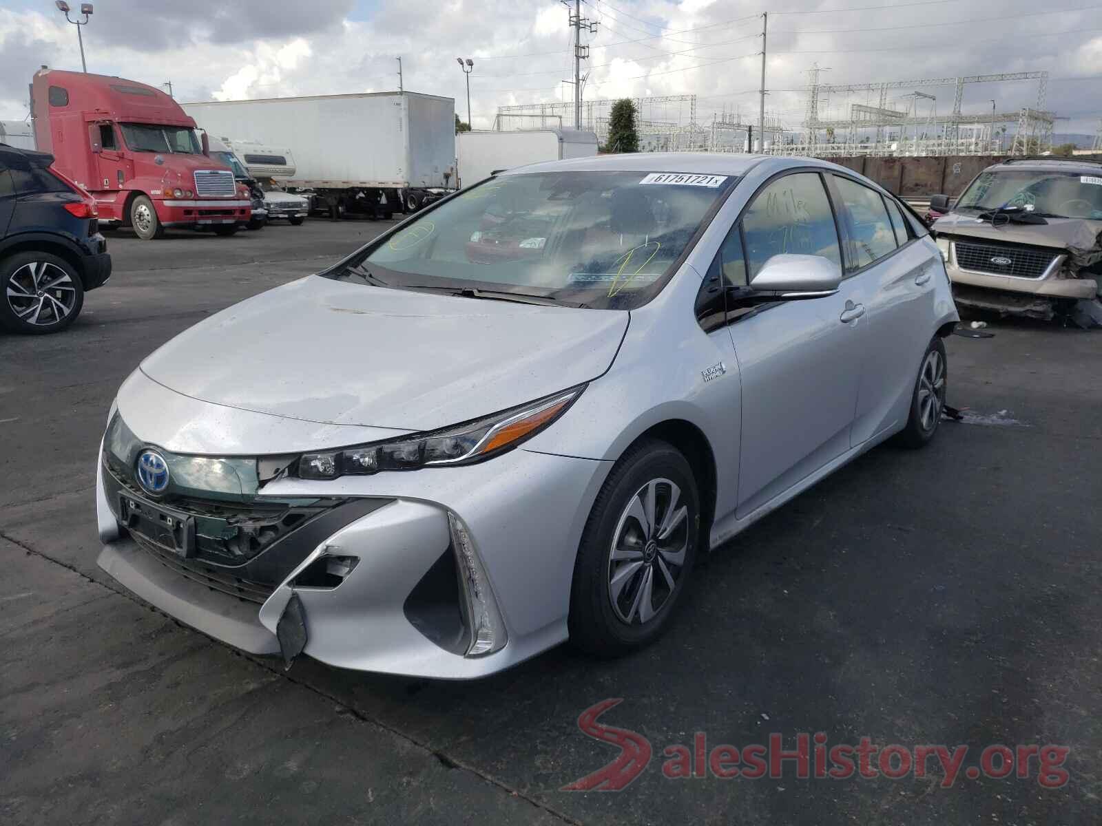 JTDKARFPXH3057718 2017 TOYOTA PRIUS