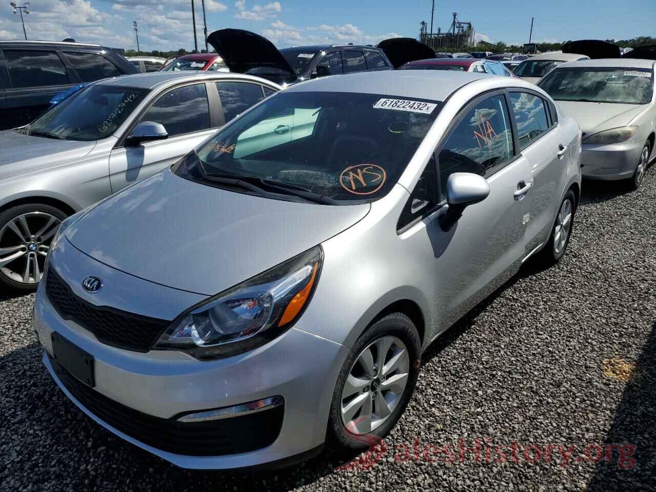 KNADM4A38H6063083 2017 KIA RIO