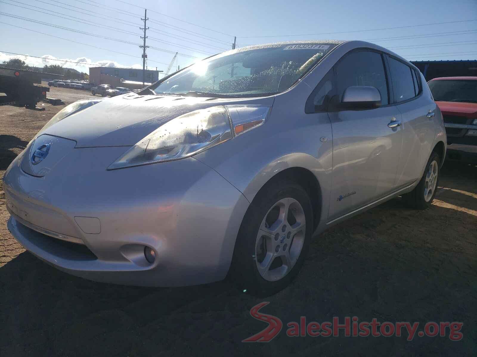 JN1AZ0CP7BT002240 2011 NISSAN LEAF